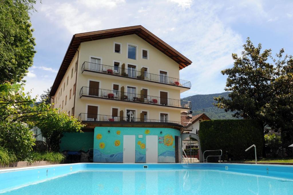 Albergo Alla Torre Siegler Im Thurm Merano Exterior foto