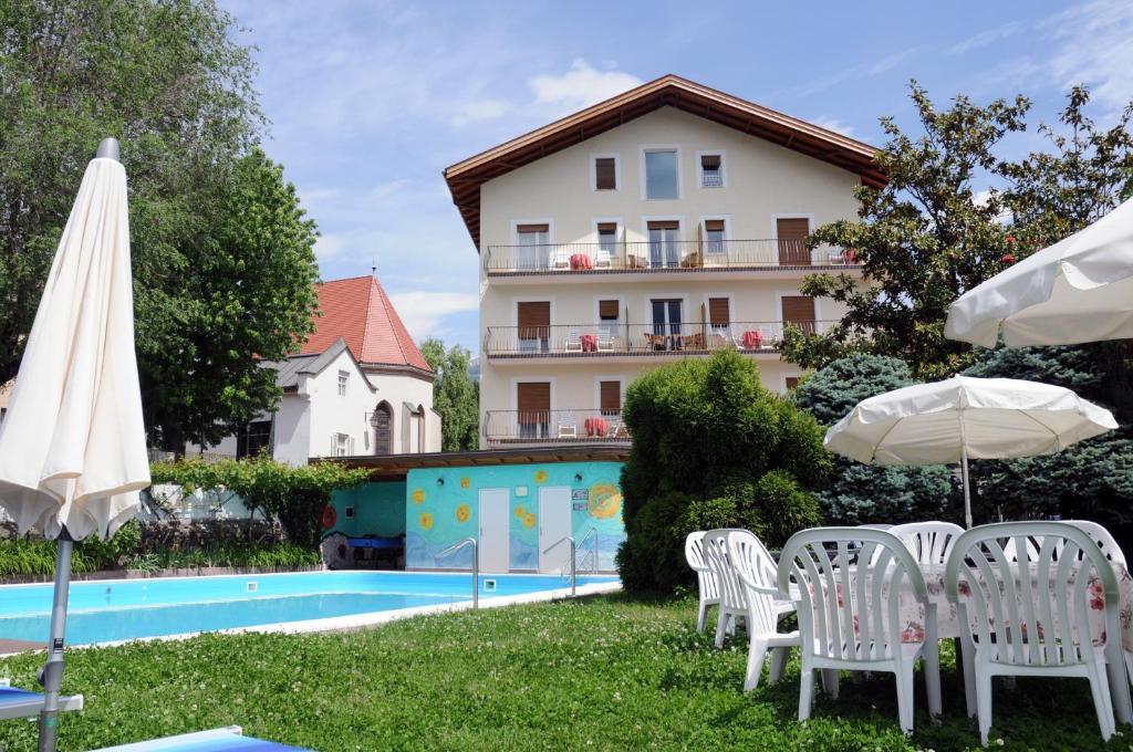 Albergo Alla Torre Siegler Im Thurm Merano Exterior foto