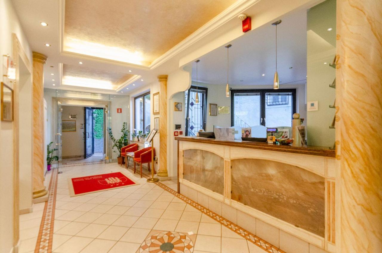 Albergo Alla Torre Siegler Im Thurm Merano Exterior foto