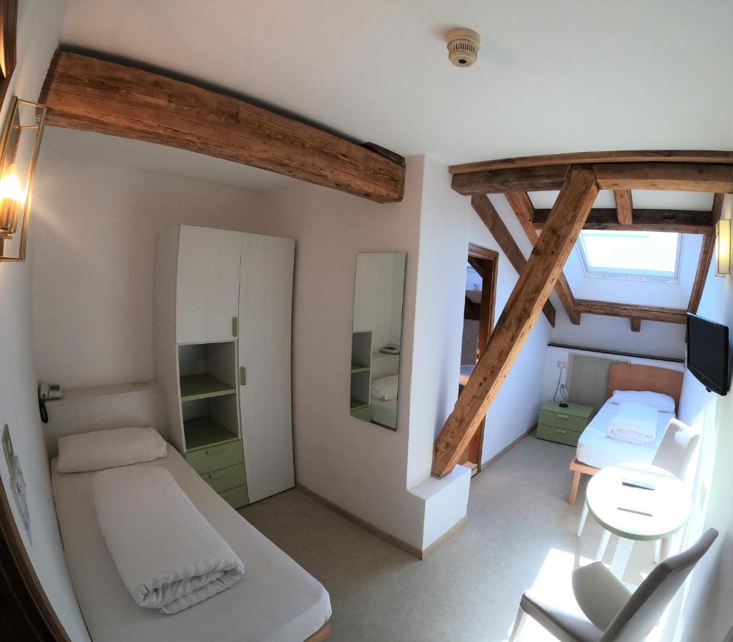 Albergo Alla Torre Siegler Im Thurm Merano Exterior foto